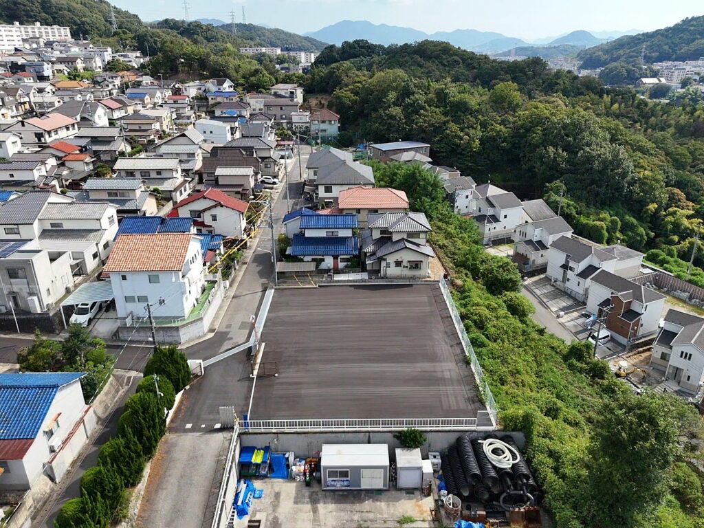 戸坂新町/駐車場